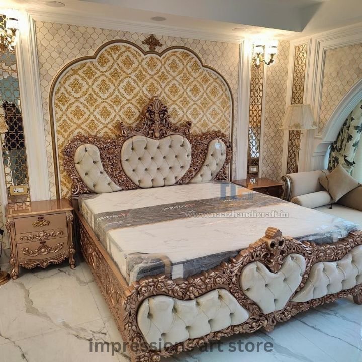 IMPRESSION ART STORE Royal Gold Carved Crown Bed