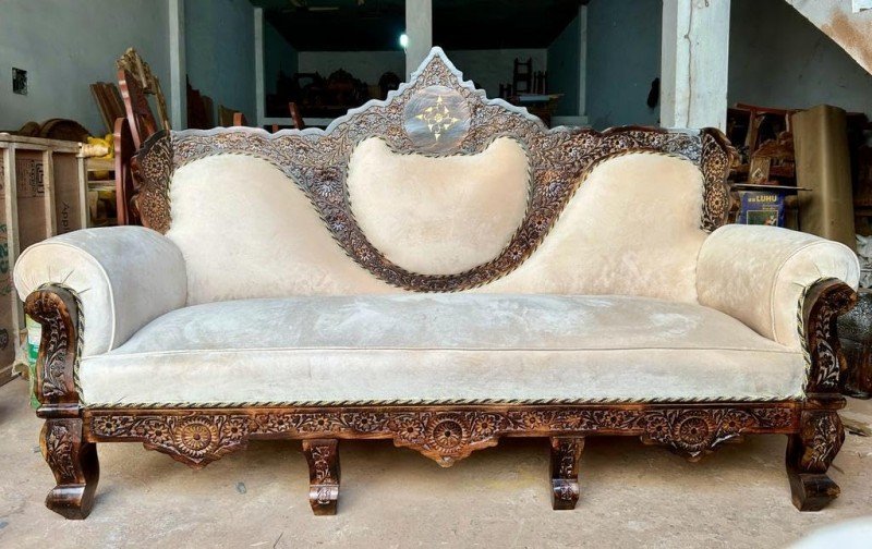 Rococo-Inspired 5-Seater Sofa Set: Premium Teak Wood