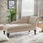 Classic Chaise Lounge in Chesterfield Style (Cream)